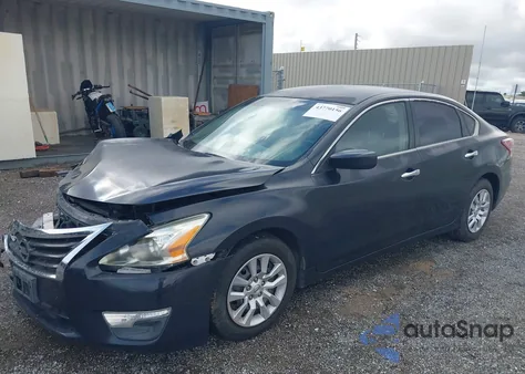 2013 Nissan Altima 2.5 S z USA, uszkodzony, nr VIN 1N4AL3AP9DN583613
